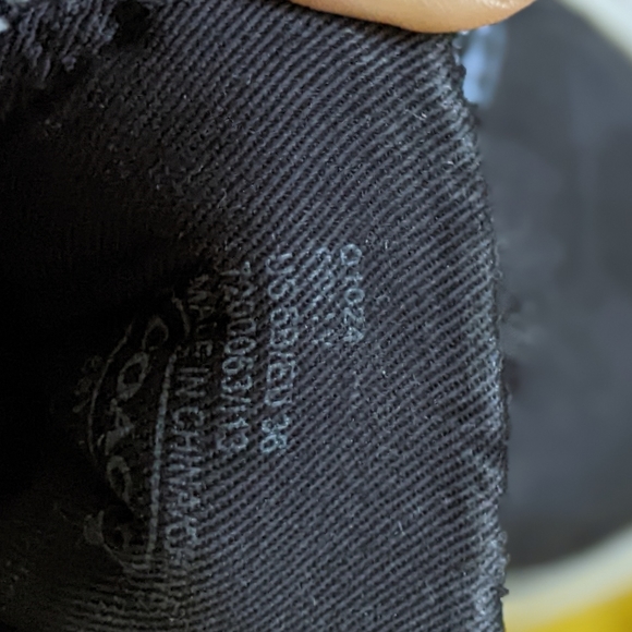 Coach--EST 1941 Shoes 6B - Picture 3 of 5